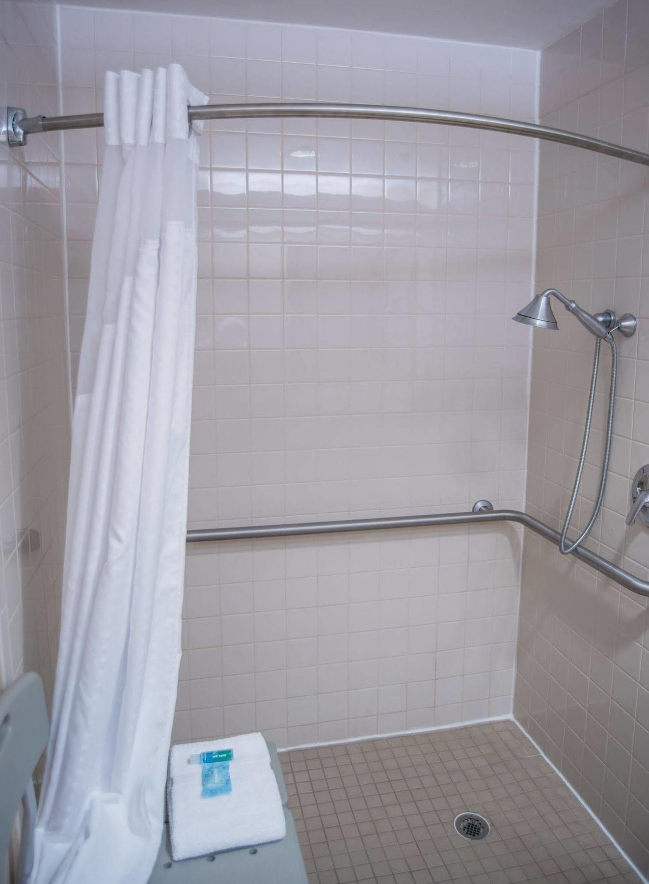 Holiday Inn Express Hotel & Suites Conover - Hickory Area By Ihg Eksteriør billede