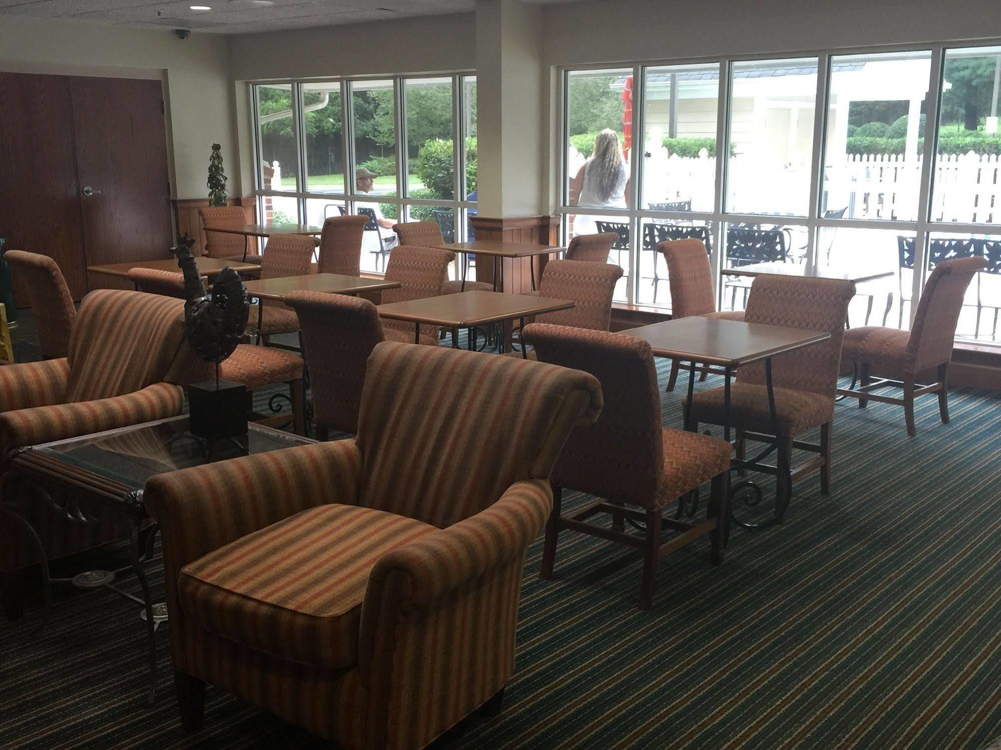 Holiday Inn Express Hotel & Suites Conover - Hickory Area By Ihg Eksteriør billede