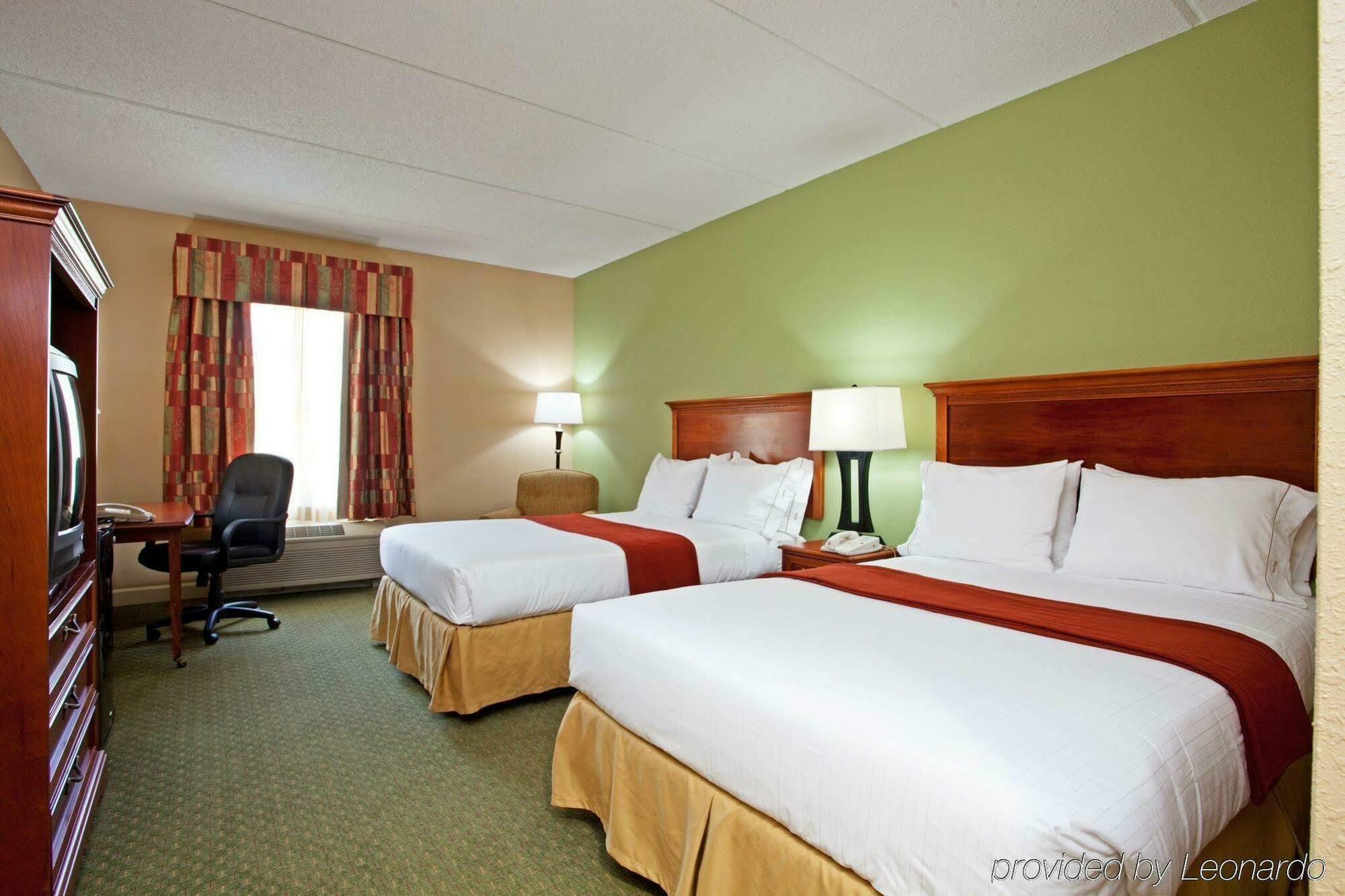 Holiday Inn Express Hotel & Suites Conover - Hickory Area By Ihg Eksteriør billede